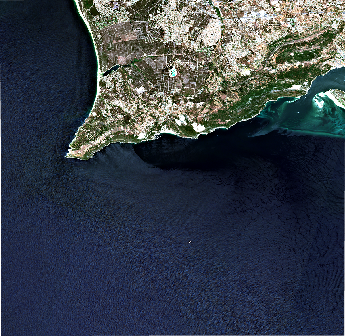 Region of Influence of Sado Estuary - RGB composite - Acquired on 14 July 2017 at 11:21 UTC by Sentinel-2A (ESA), this image shows the turbid features propagation from the shallower region close the estuary mouth towards ocean during a ebb period